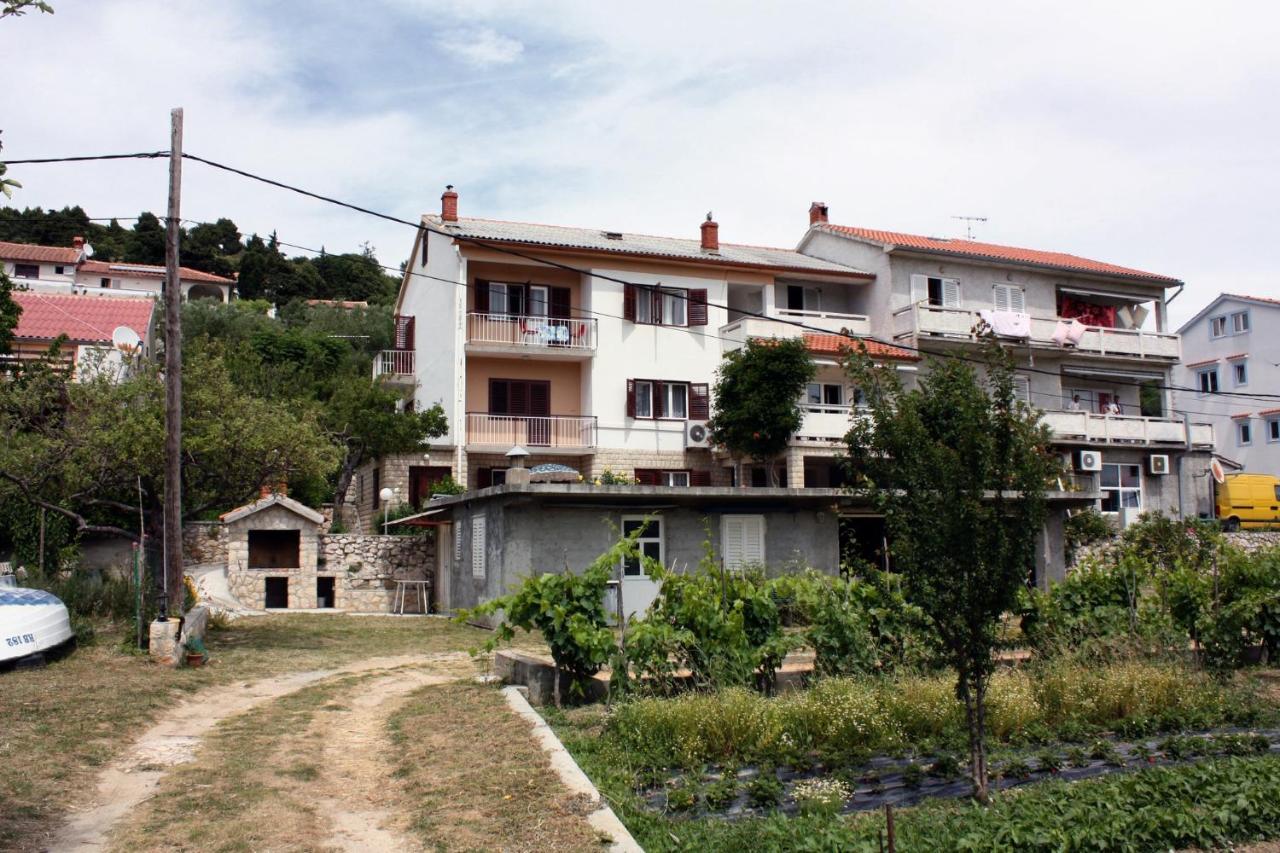 Apartments With A Parking Space Kampor, Rab - 4984 Exterior photo