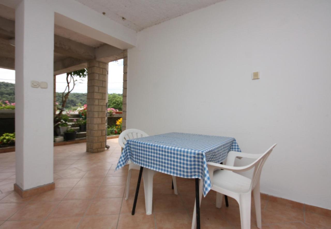 Apartments With A Parking Space Kampor, Rab - 4984 Exterior photo