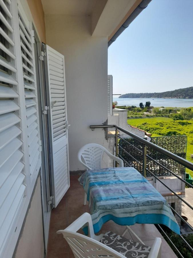 Apartments With A Parking Space Kampor, Rab - 4984 Exterior photo